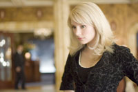 Gwen talks to Peter and MJ at a French restaraunt